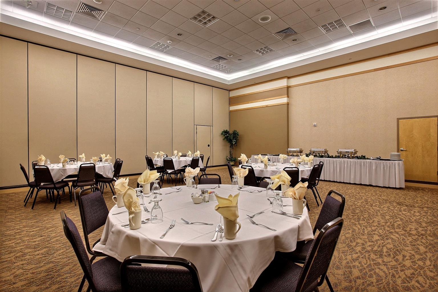 Country Inn & Suites By Radisson, Fergus Falls, Mn Restaurante foto